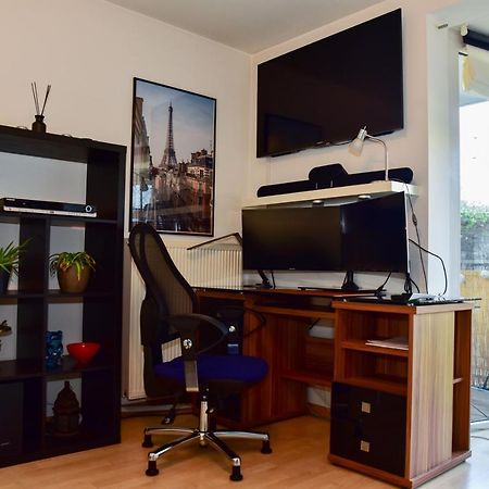 Appartment Mit Grossem Balkon Im Belgischen Viertel Кьолн Екстериор снимка